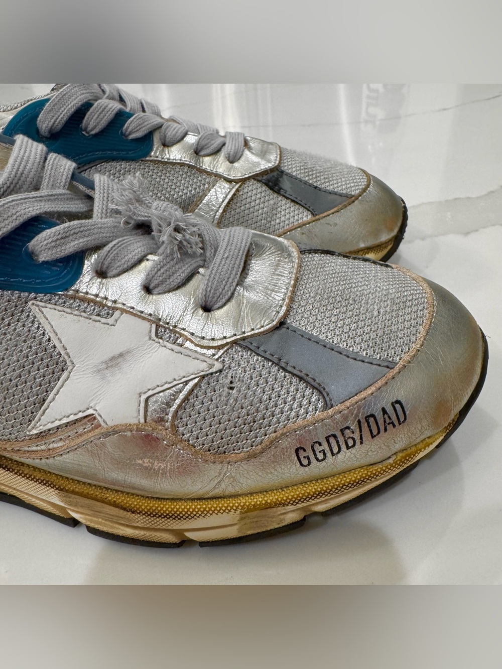 Golden Goose Women's Size 36 Dad-Star in silver laminated leather and mesh - Picture 3 of 15